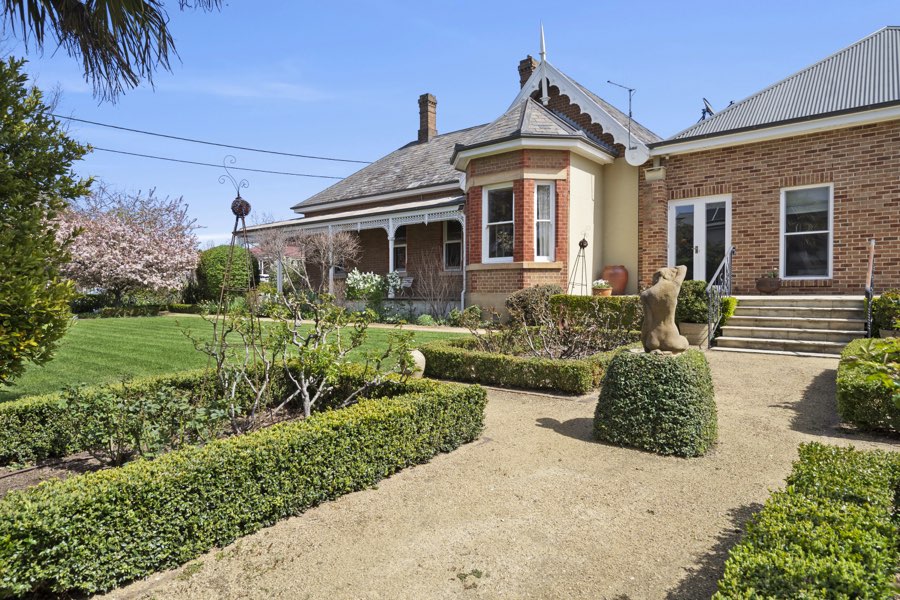 A heritage Goulburn home and garden