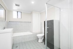 3/33 OTTIWELL STREET, GOULBURN, NSW 2580 AUS