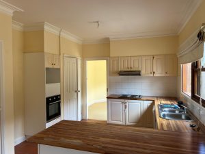 274 MOUNTAIN ASH ROAD, GOULBURN, NSW 2580 AUS