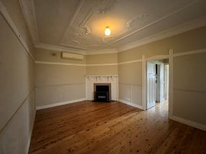 15 SALFORD ST, GOULBURN, NSW 2580 AUS