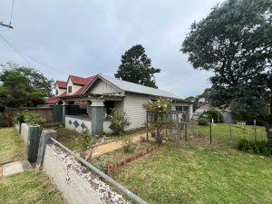 15 SALFORD ST, GOULBURN, NSW 2580 AUS