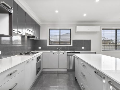 3 Fox Close, GOULBURN, NSW 2580 AUS