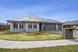 1 Vincent Avenue, GOULBURN, NSW 2580 AUS