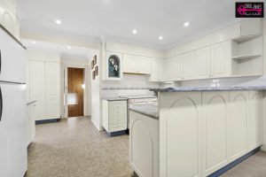 10 Llewellyn Avenue, GOULBURN, NSW 2580 AUS